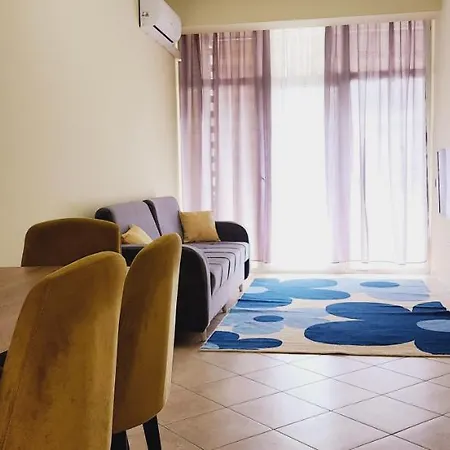 Pleasant Apartment With Free Dedicated Parking In Komuna E Parisit Tirana Exterior photo